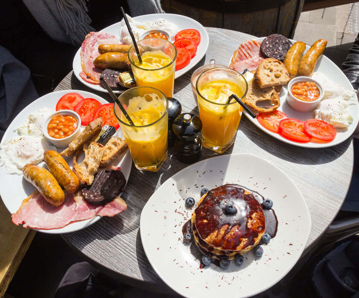 Comida típica de Londres: esenciales para disfrutar de su gastronomía